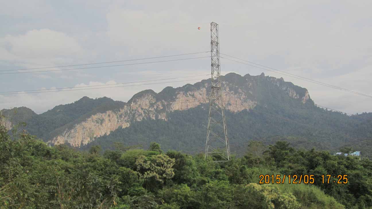 Dam_panorama 19.JPG 85.9K
